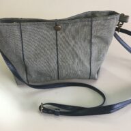 ショルダーバッグ（グレー）