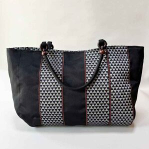 トートバッグ（黒・グレー）～UROKO～