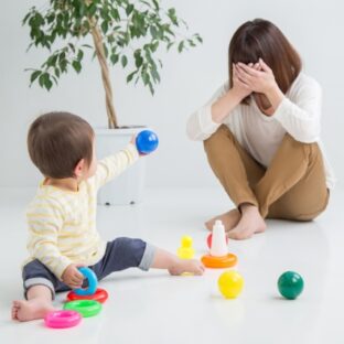 子育てのイライラが抑えられないときはどうする？原因と対策を解説